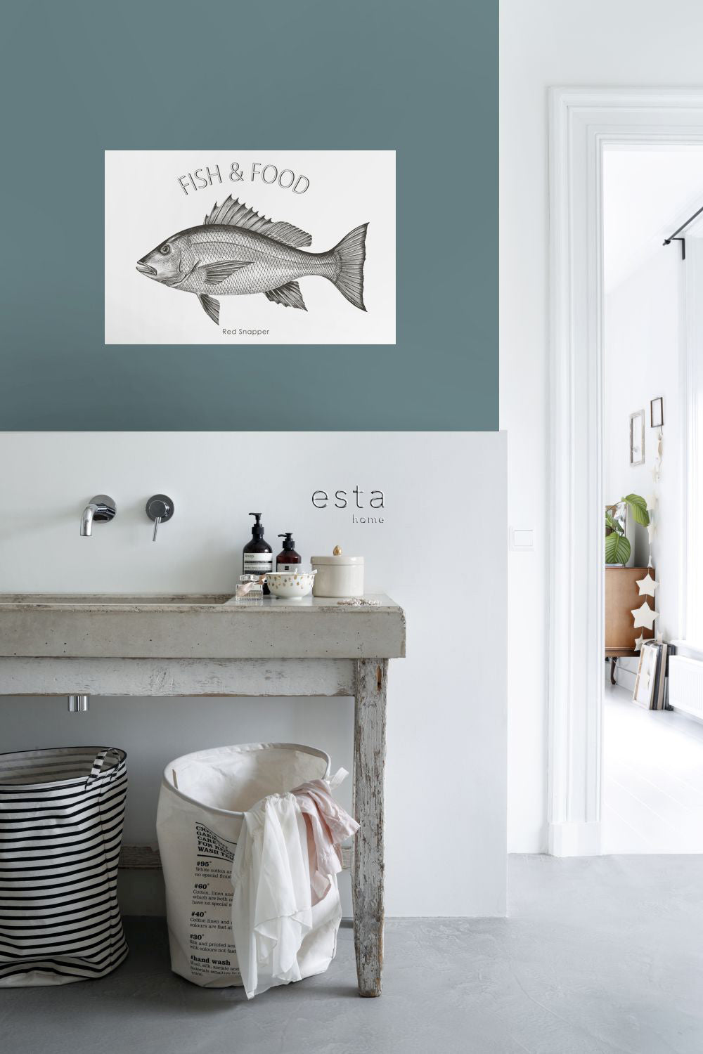 ESTAhome muursticker vis zwart - 70 x 46.5 cm - 159046