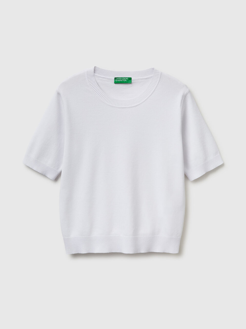 White short sleeve sweater