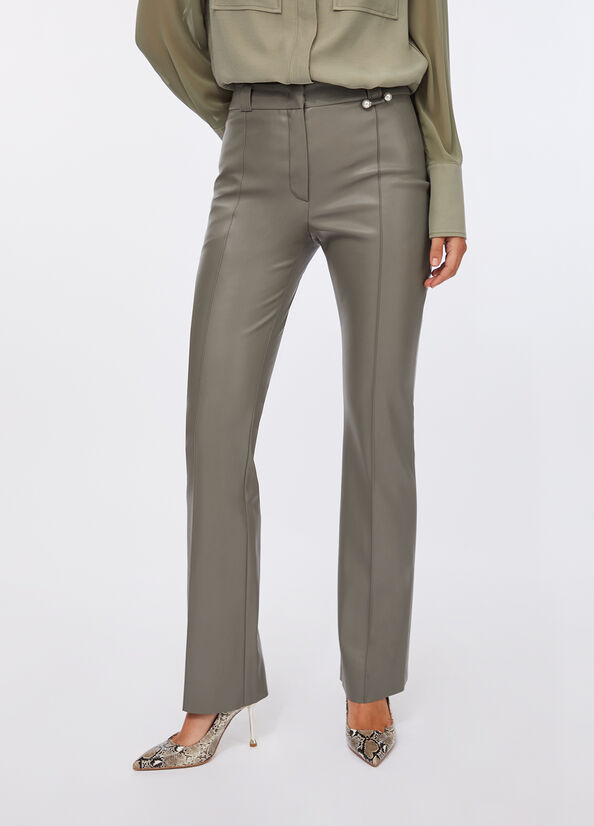 Pantaloni flare in tessuto spalmato