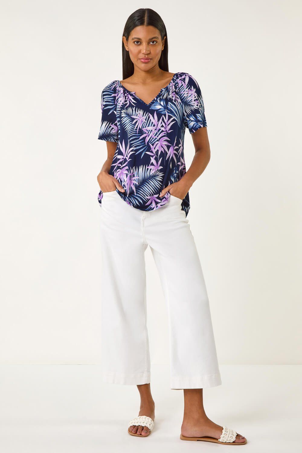 Roman Textured Print Notch Neck Stretch Top