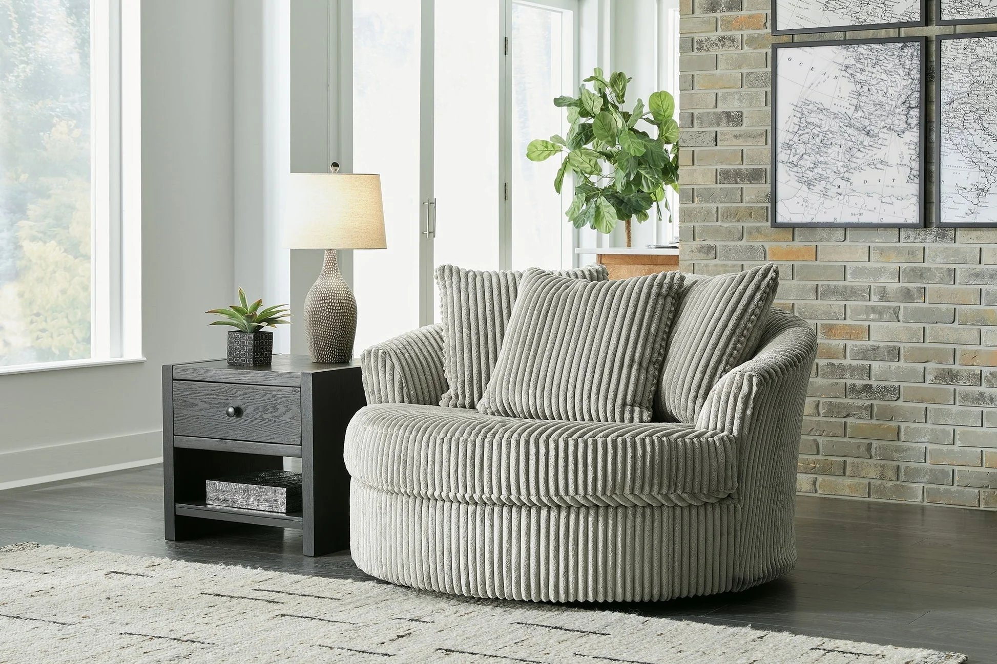Oversized Swivel Accent Chair(Fog)