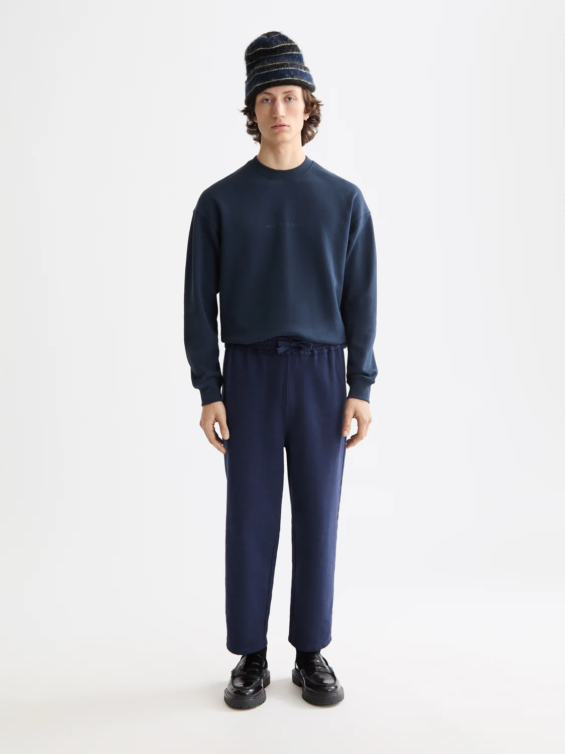 Seasonal Core - Logo Sweatshirt