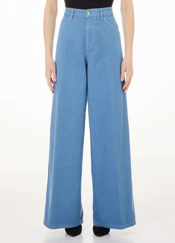 Pantaloni flare