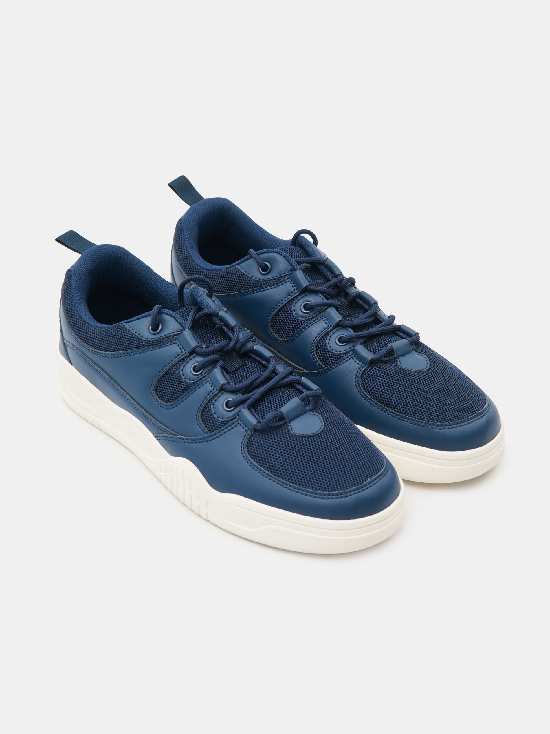 Sneakersy z imitacji skóry, z siateczką