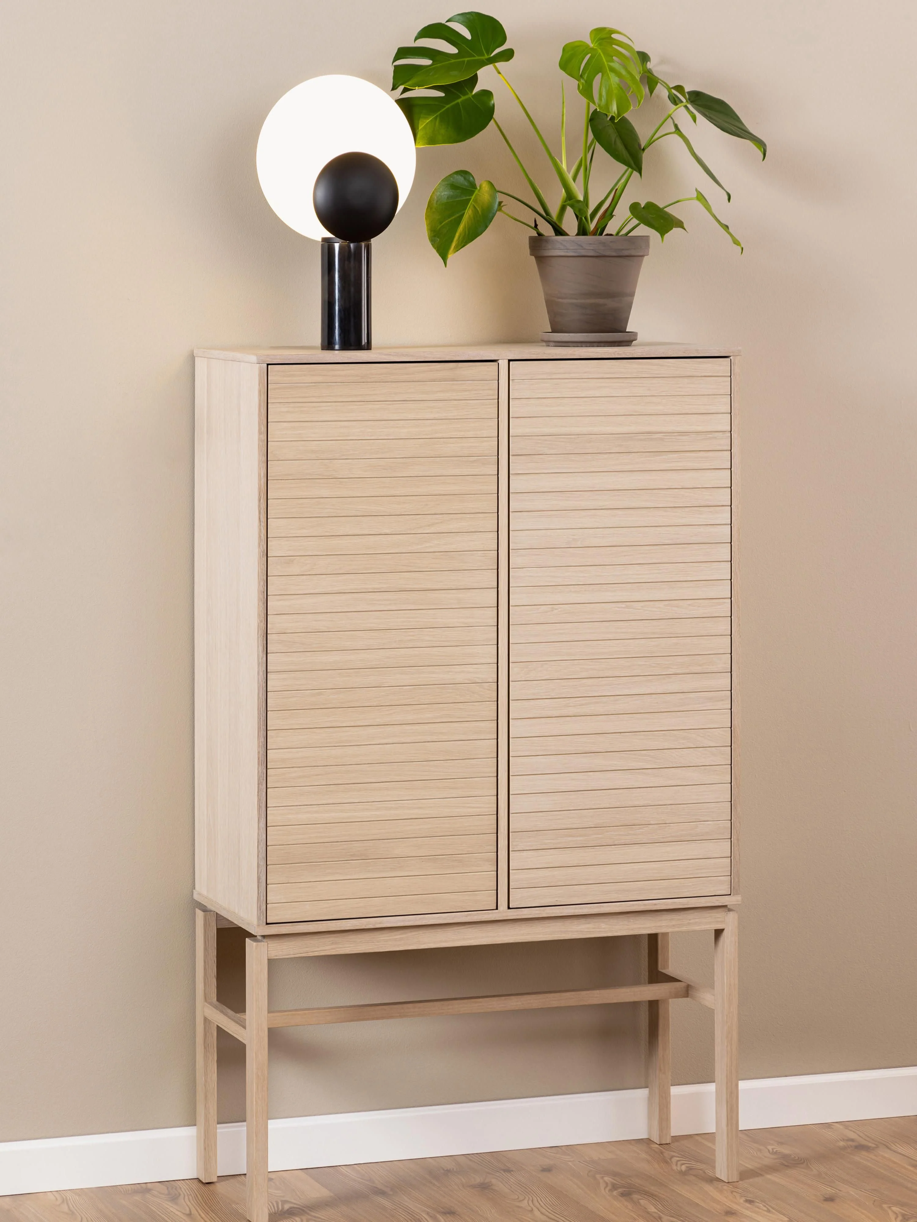 Holz-Highboard Linley