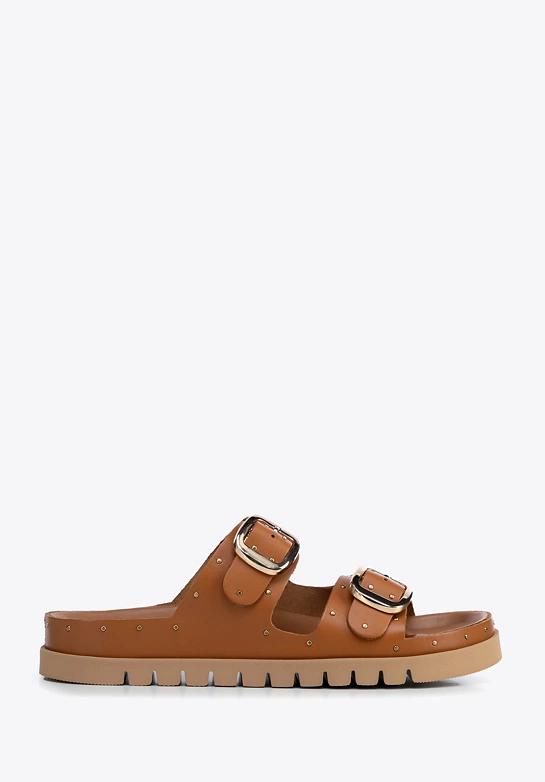 Damskie klapki ze skóry z nitami brązowe