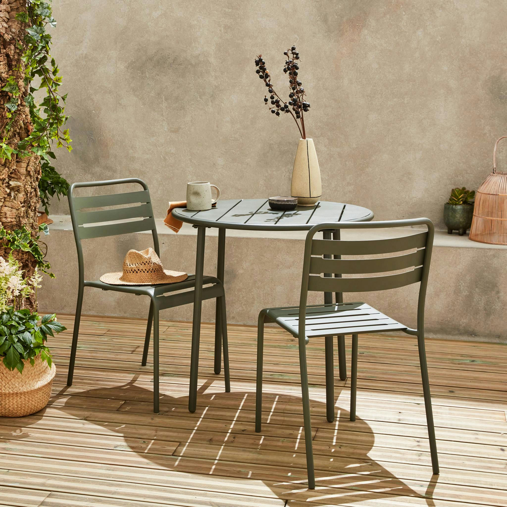 AMÉLIA - Table de jardin ronde en métal savane avec 2 chaises