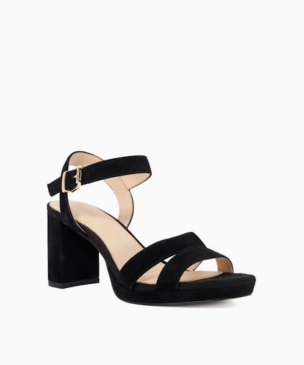 Manifesting Black - Block Heel Platform Sandals