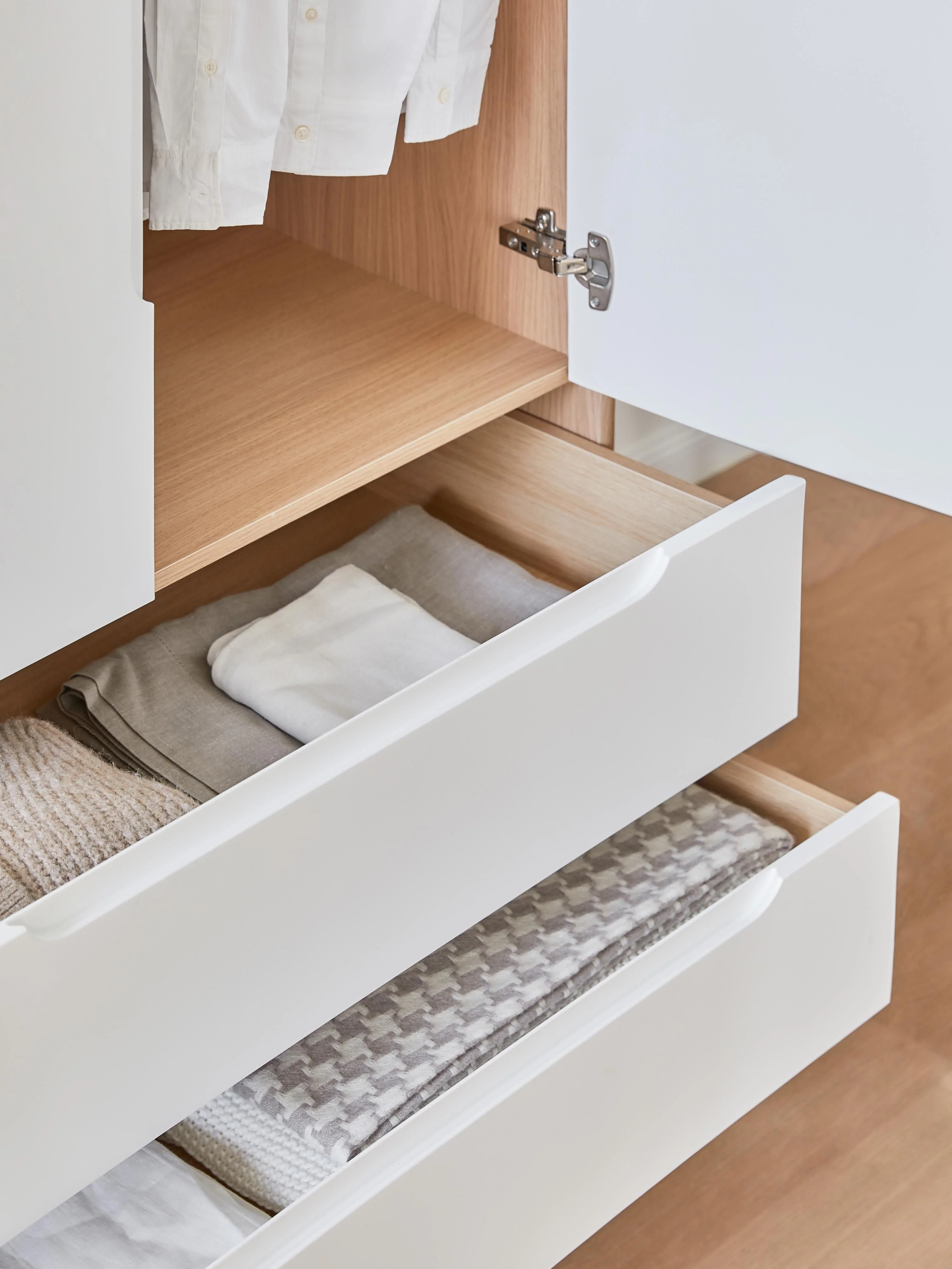 Kleiner Kleiderschrank Cassy, 2-türig