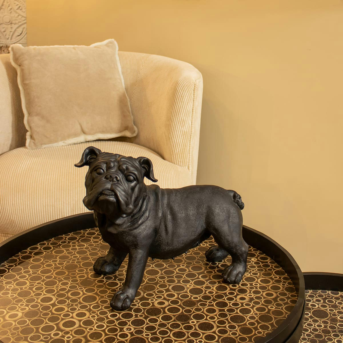 JUMBO - Chien en résine norie