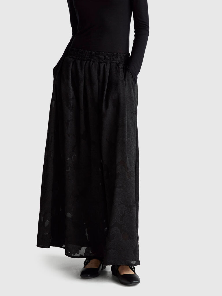 Nylon skirt with perforations