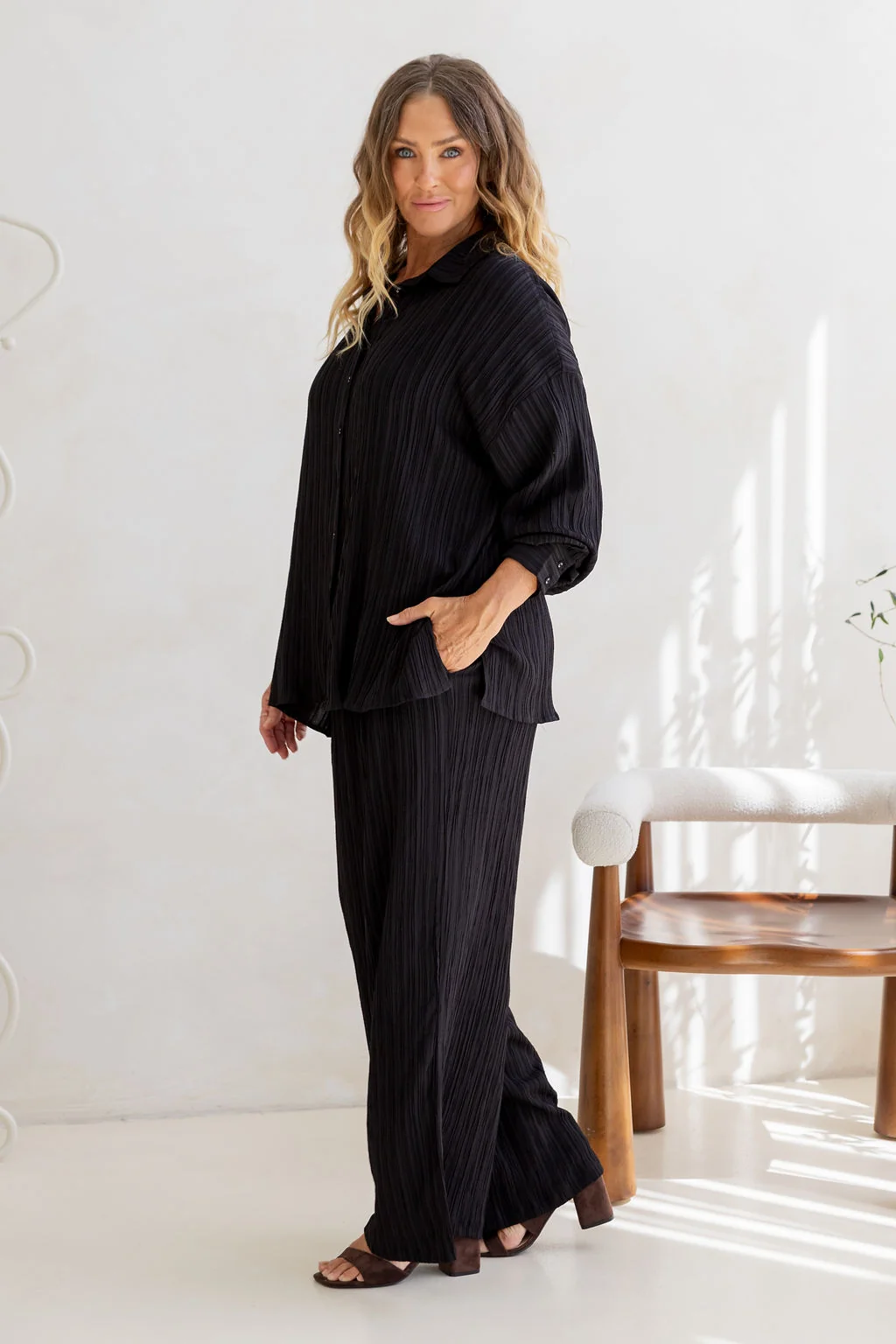 Camille Shirt in Textured Black