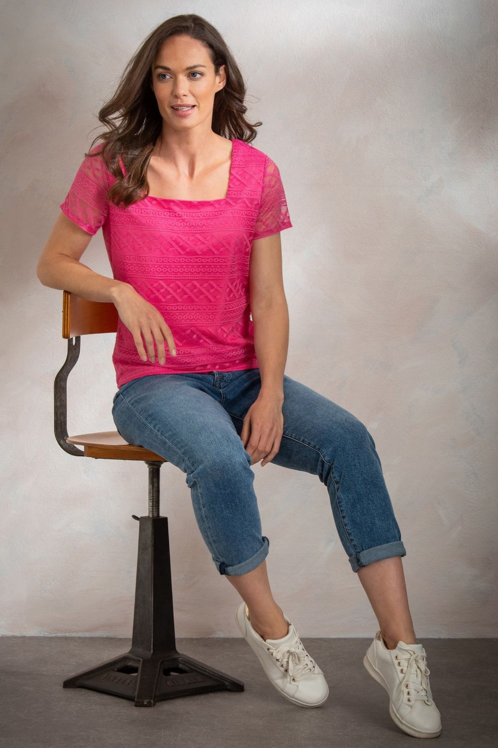 Klass. Short Sleeve Lace Top