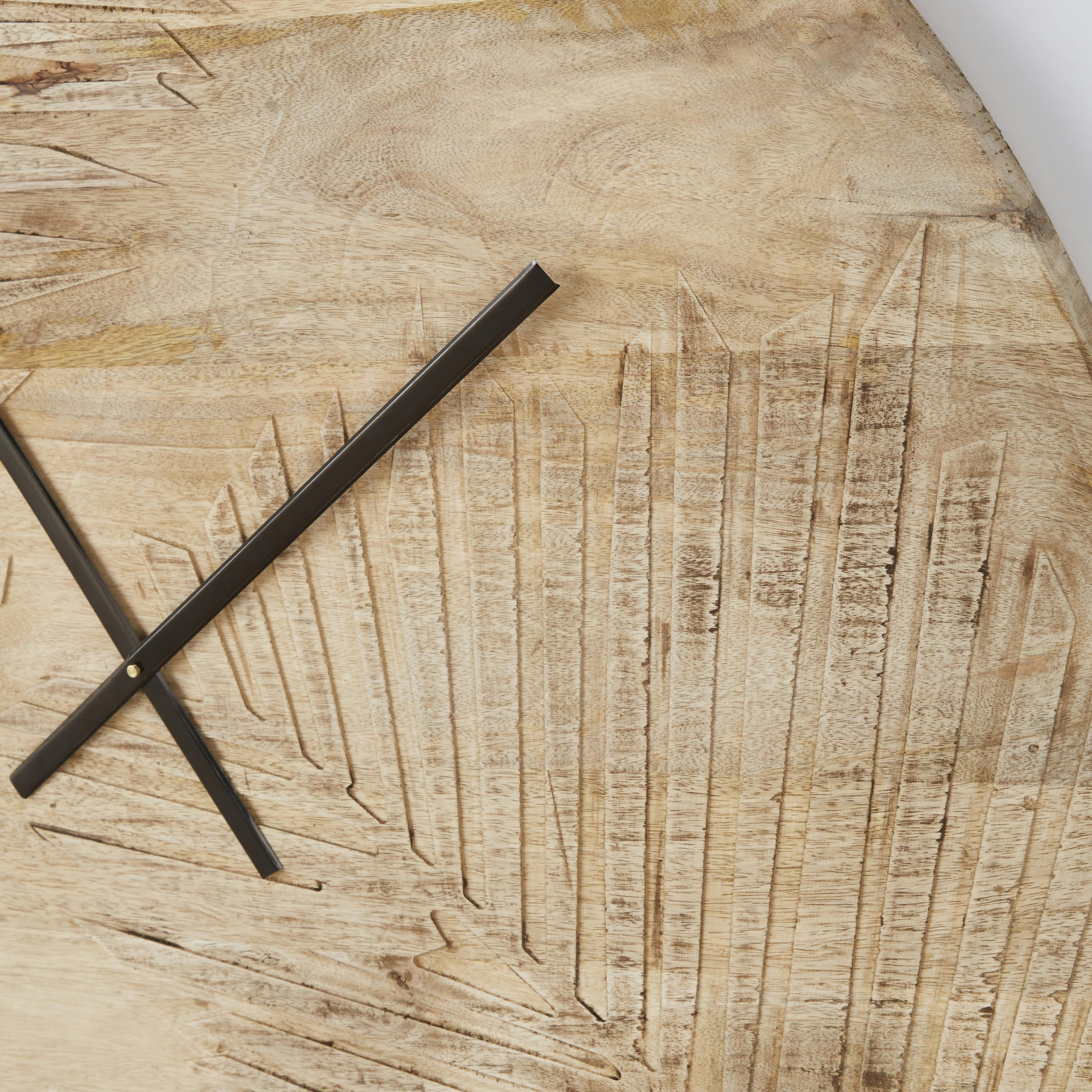 MARBO - Horloge murale en manguier gravé D90