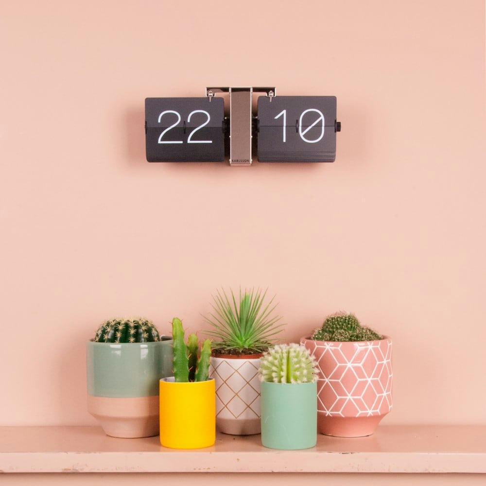 NO CASE - Horloge noire casier laiton 36x14cm