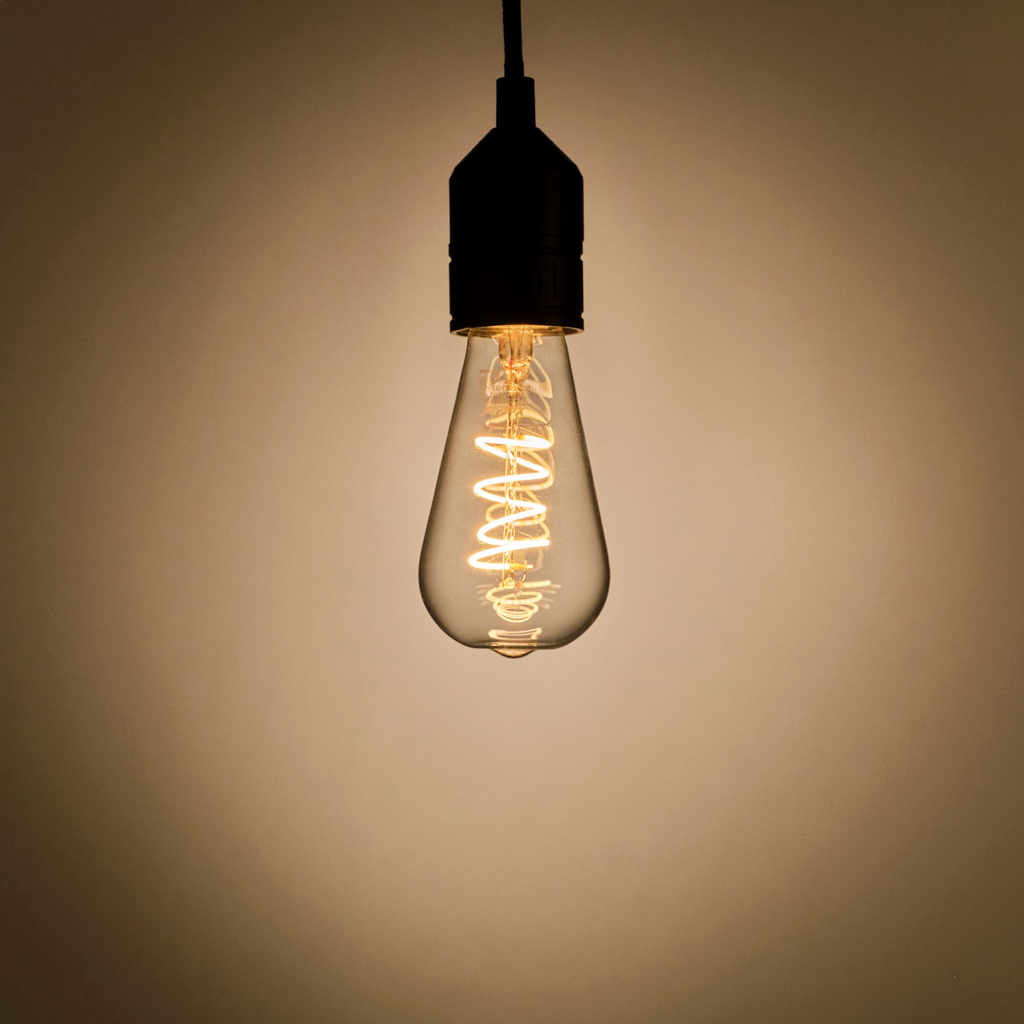SPIRALE - Ampoule LED poire D6,4cm culot E27 - transparent