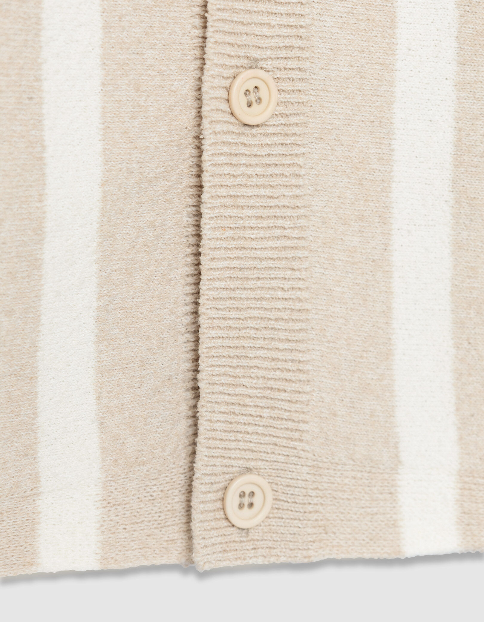 Chemise manches courtes beige tricot larges rayures Homme