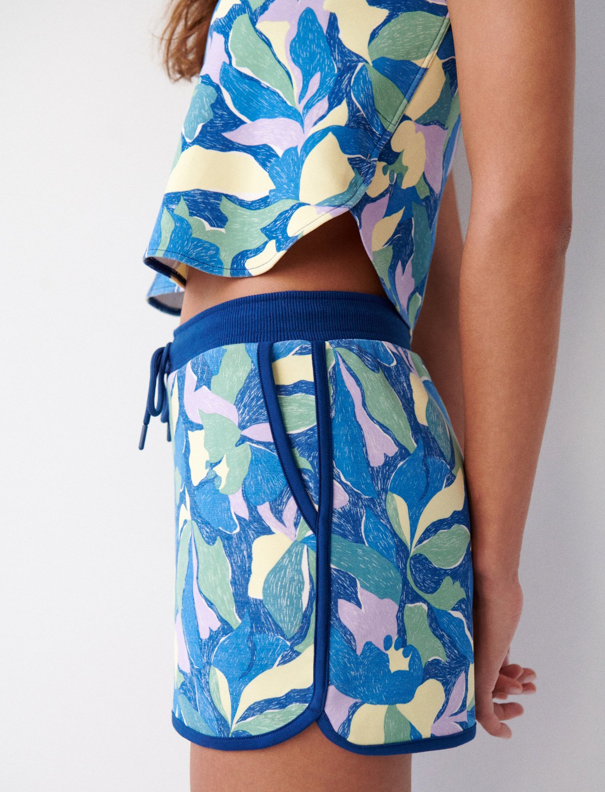 Short LOTUS