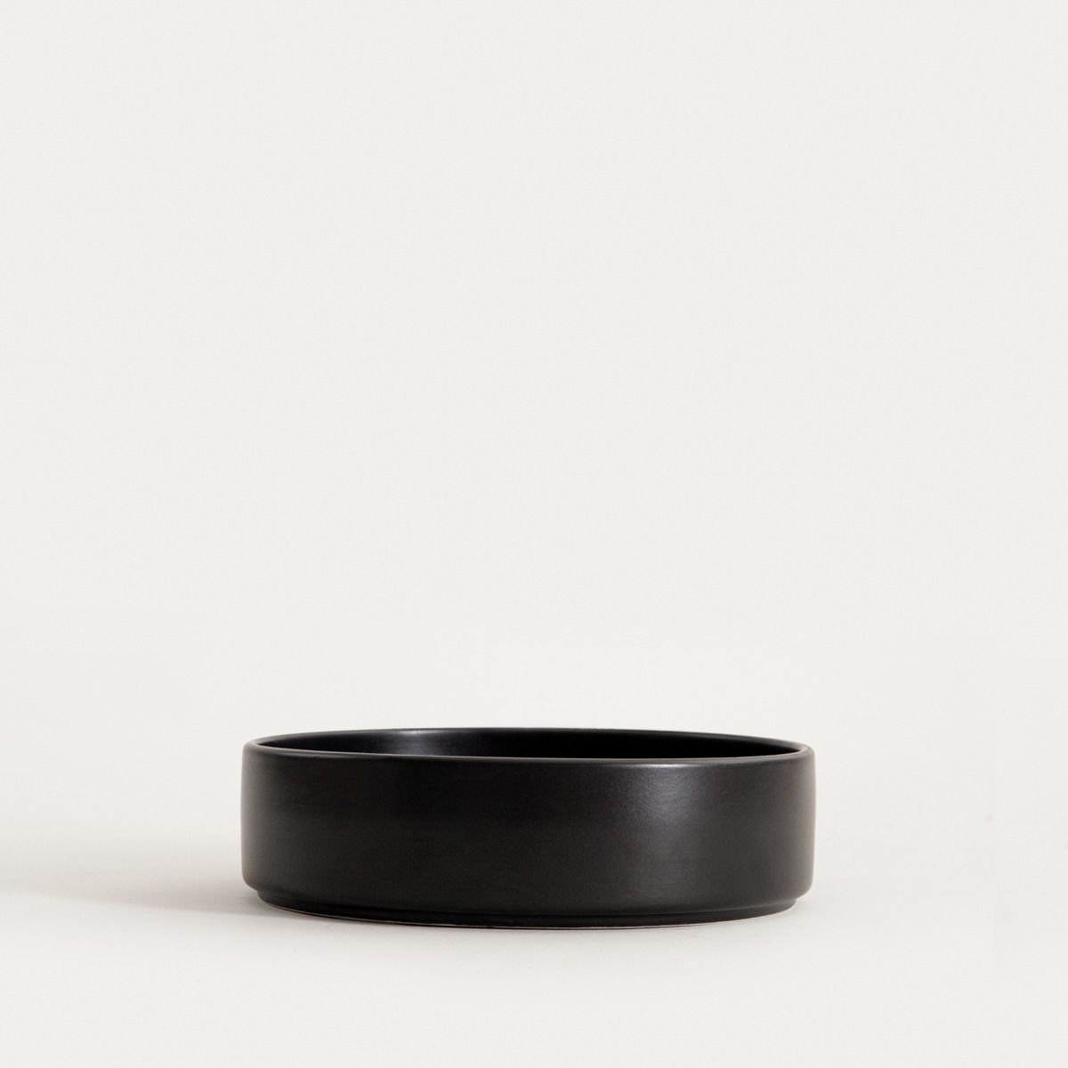 Misa FAMELIO sałatkowa czarna 21 cm