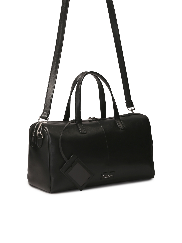 Leather bag in a sporty style