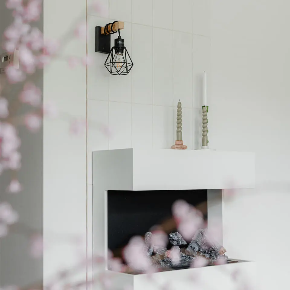 Qazqa wandlamp chon zwart e27