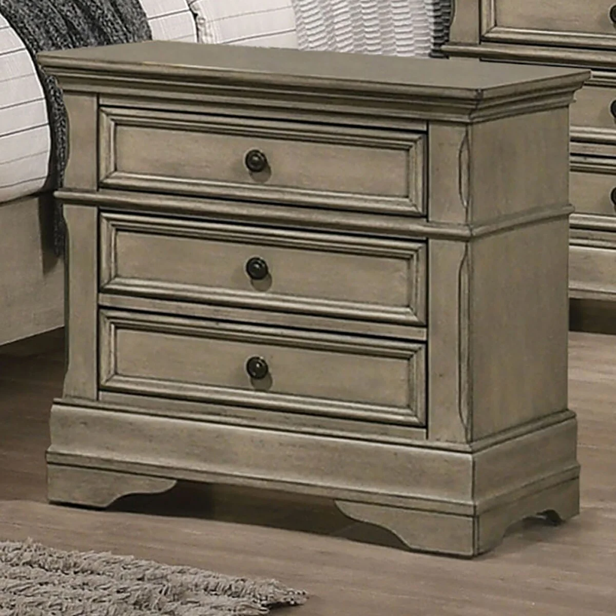 Aalia Transitional Grey Wood 6-Piece Tufted Panel Bedroom Set by Furniture of America