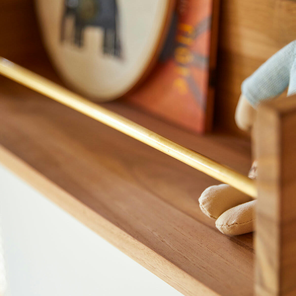 SASHA - Etagère murale enfant en teck massif 60 cm