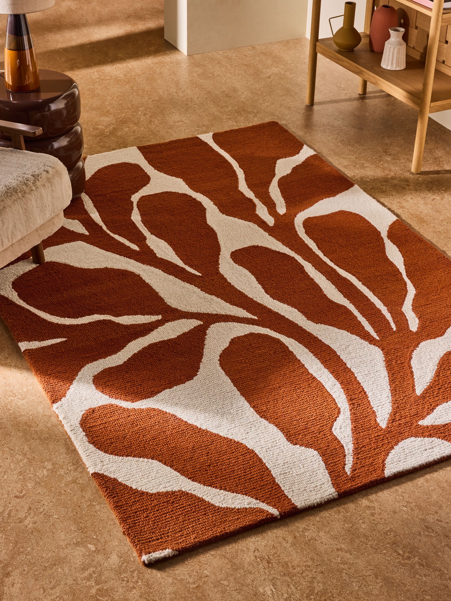 Carragean Wool Tufted Rug in Natural
