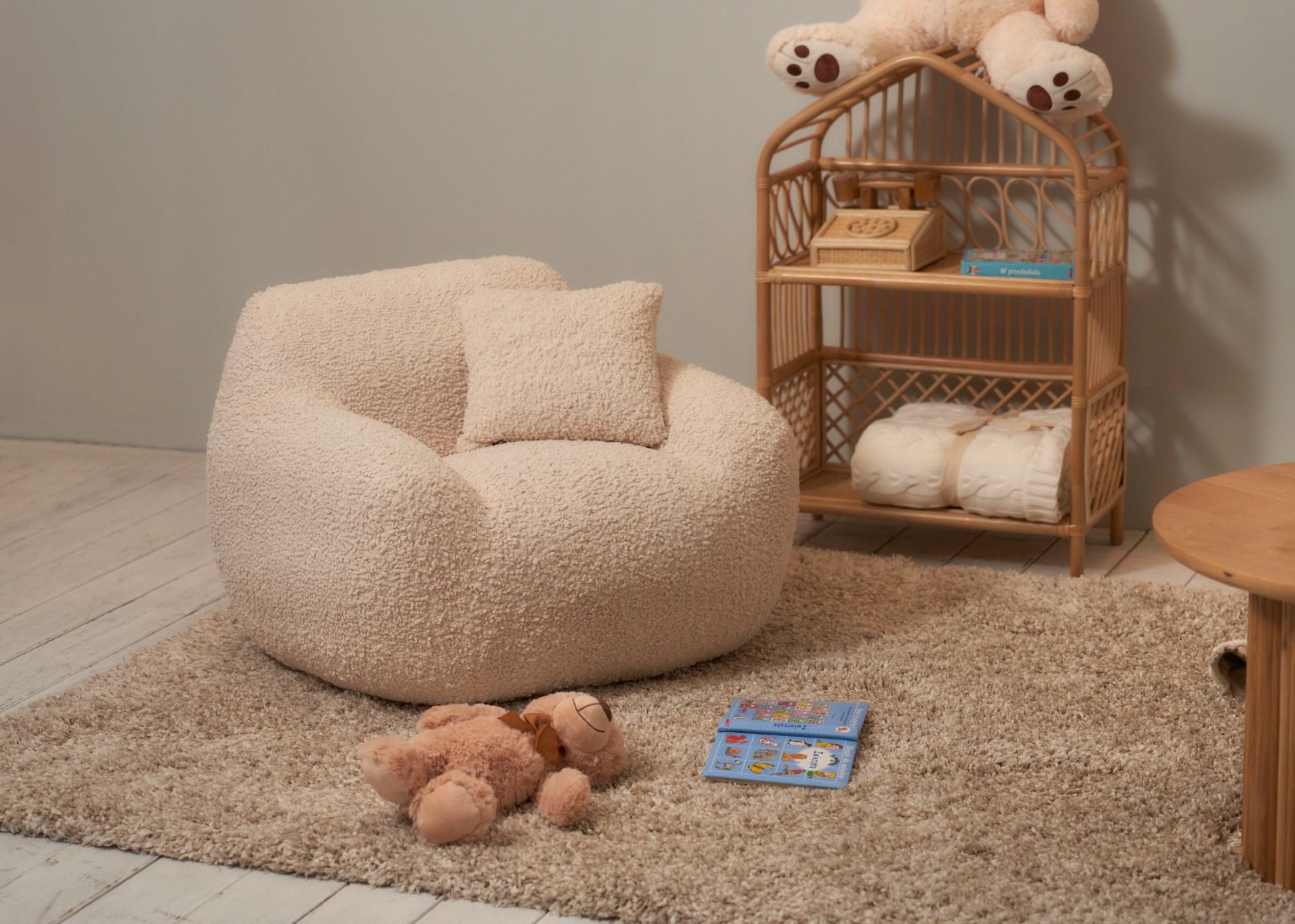 Fotel dziecięcy Baby Snug boucle cream 85x82x62 cm I AM FAKE