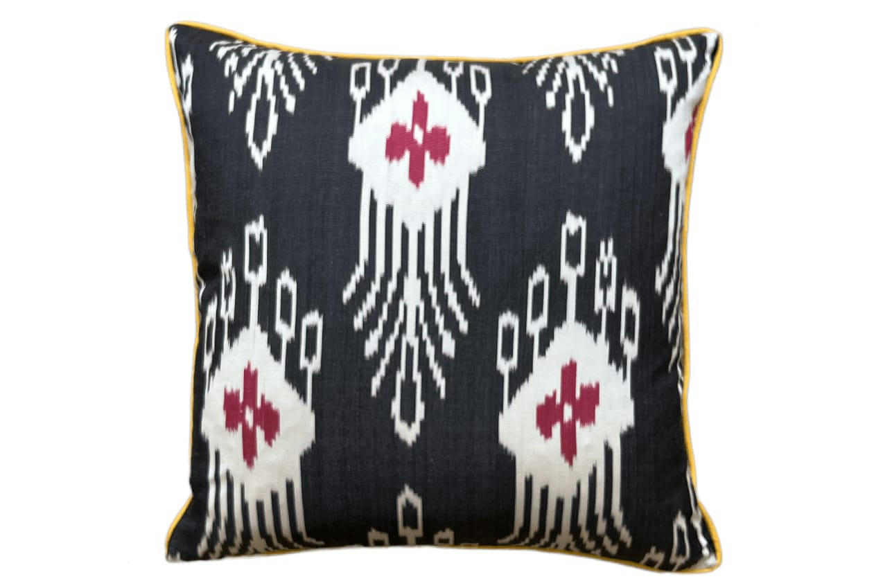 - Housse de coussin double soie ikat brodé  50x50 noir