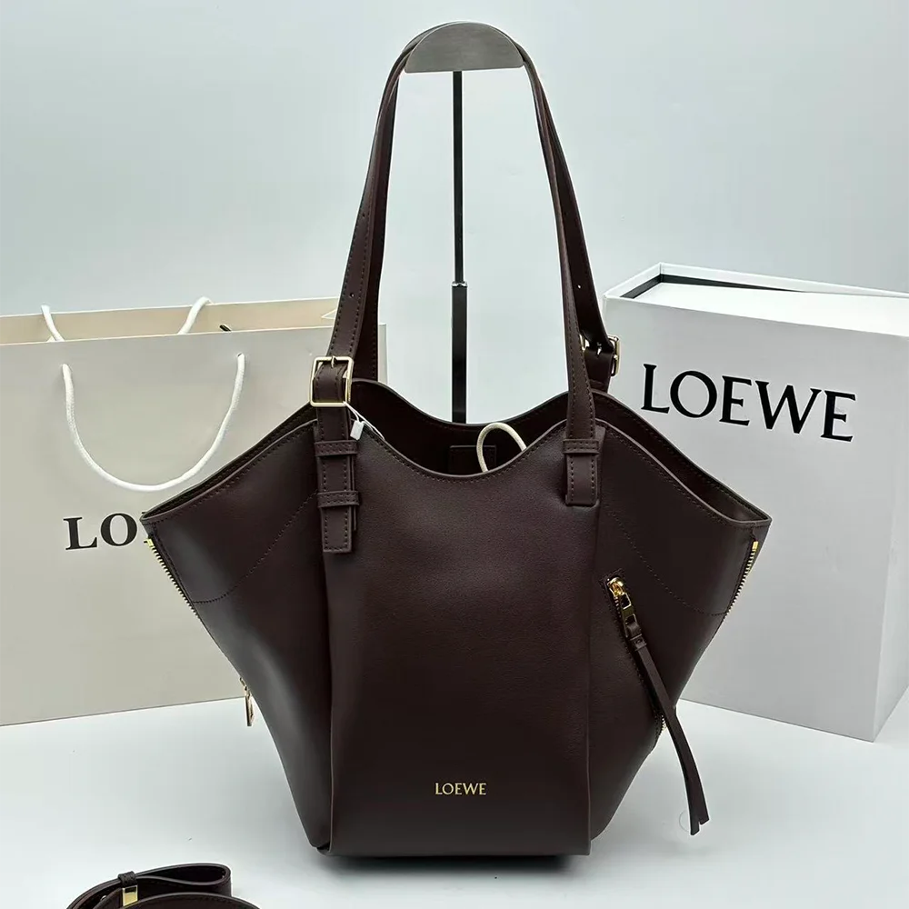 Loewe Classic calfskin Hammock Flip bag