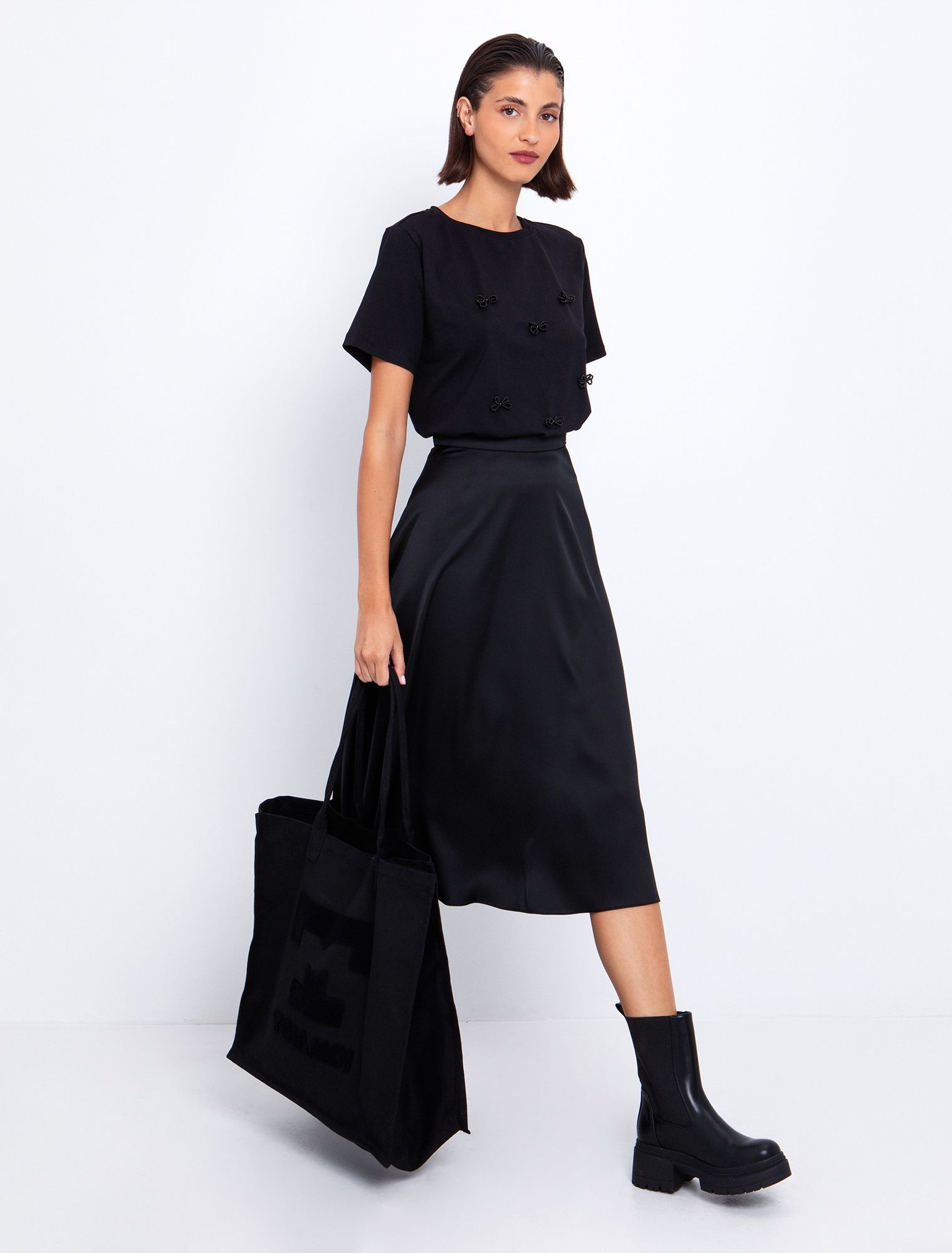 T-shirt με απλικέ φιόγκους