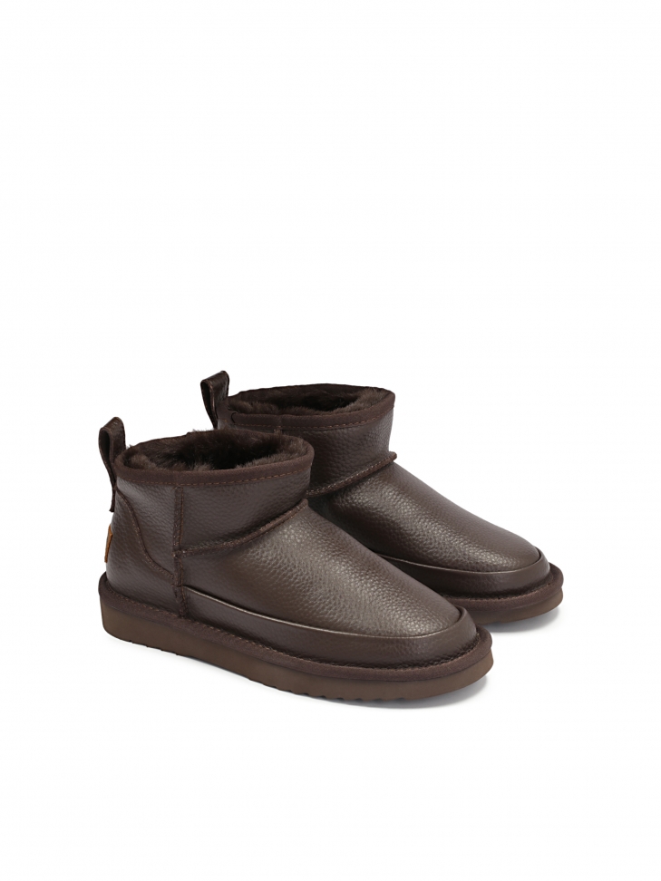 Ladies’ leather snow boots in dark brown colour