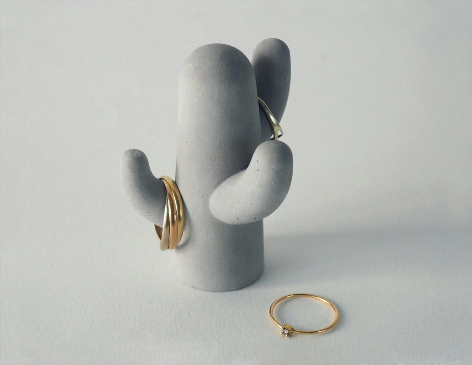 CACTUS - Porte-bijoux en béton