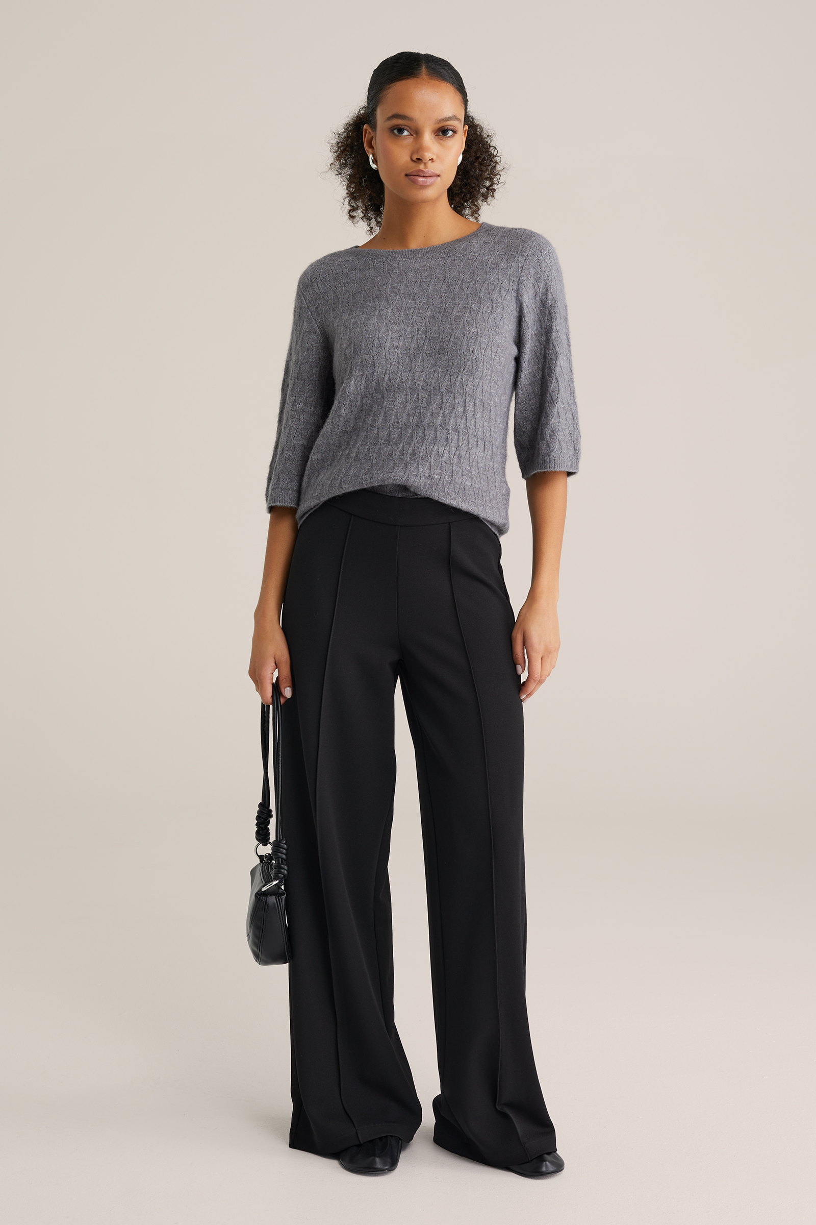 Dames trui met opengewerkte structuur