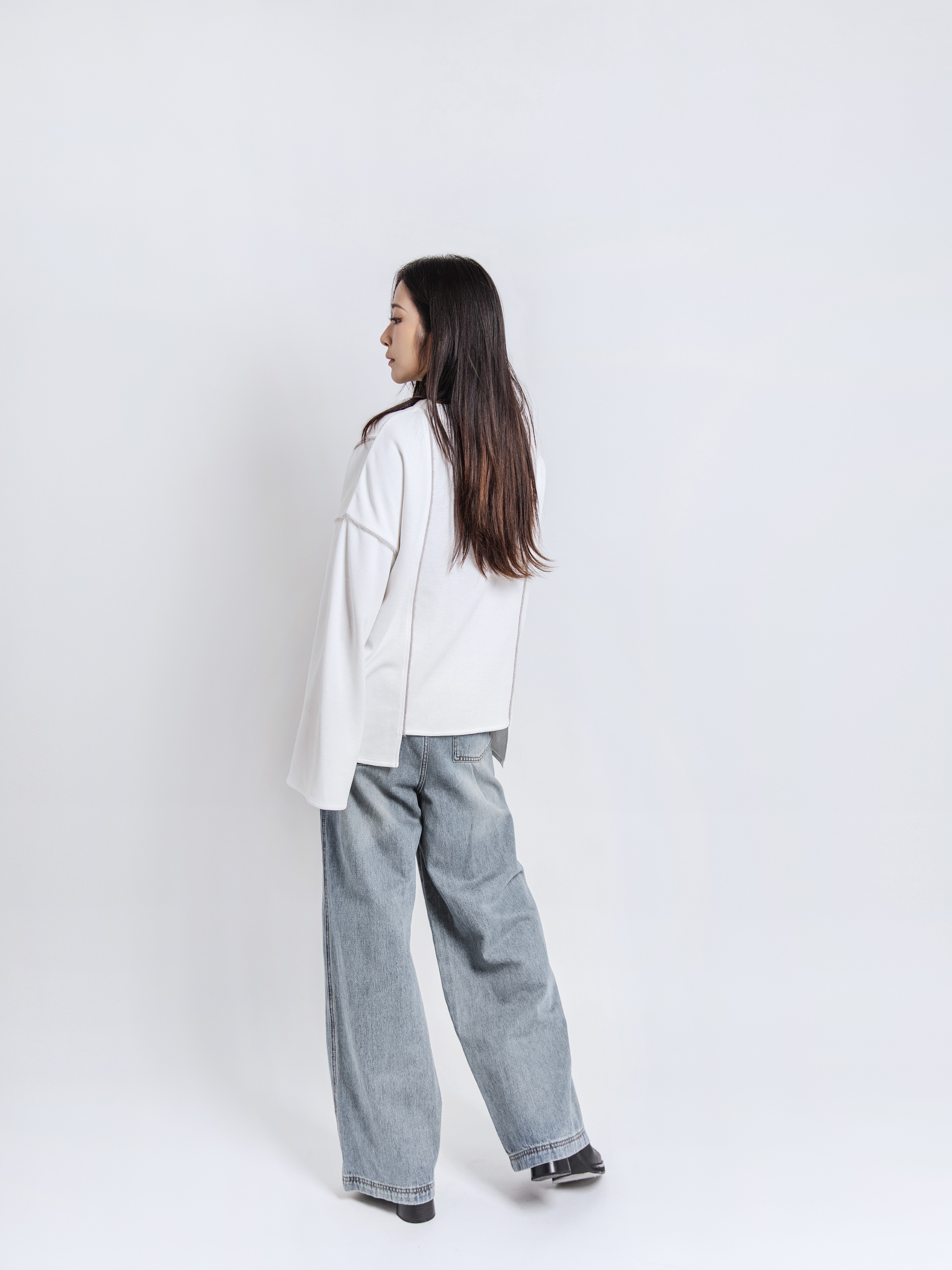 Oversized fluffy trim top - 25WRT225A