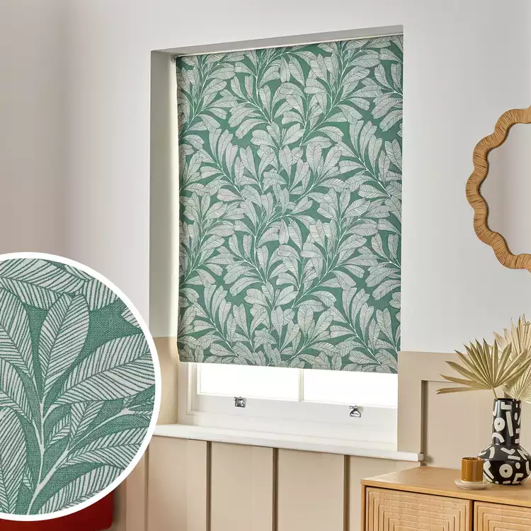 Habitat Linear Leaves Blackout Green Roller Blind - 90cm