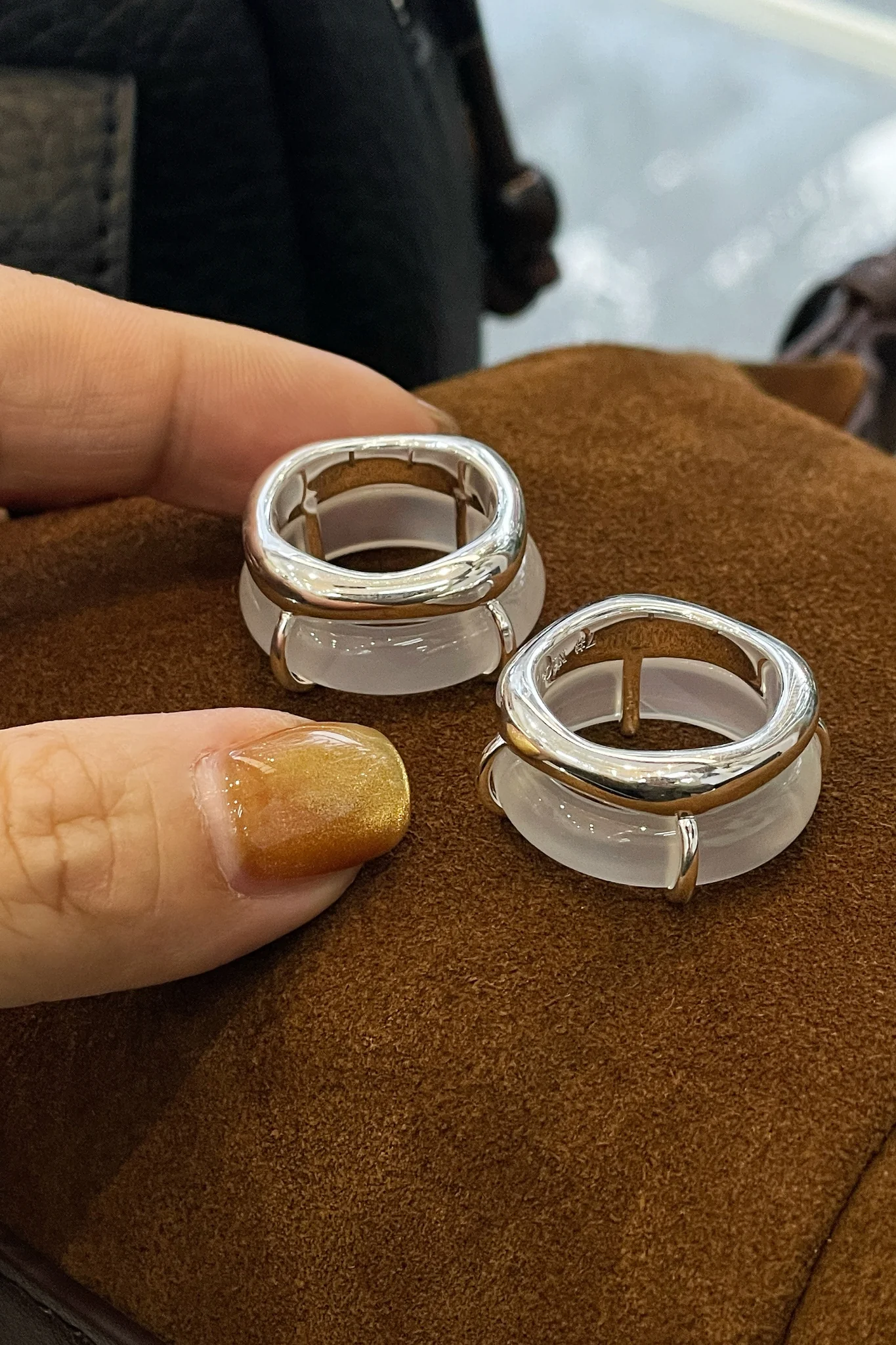 Cove — White Jade Stone Sculpted Ring