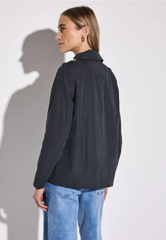 Doppelreihiger Trenchcoat