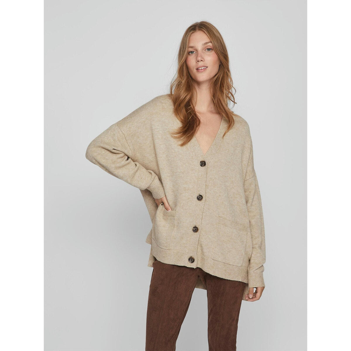 Gilet encolure v, boutonné