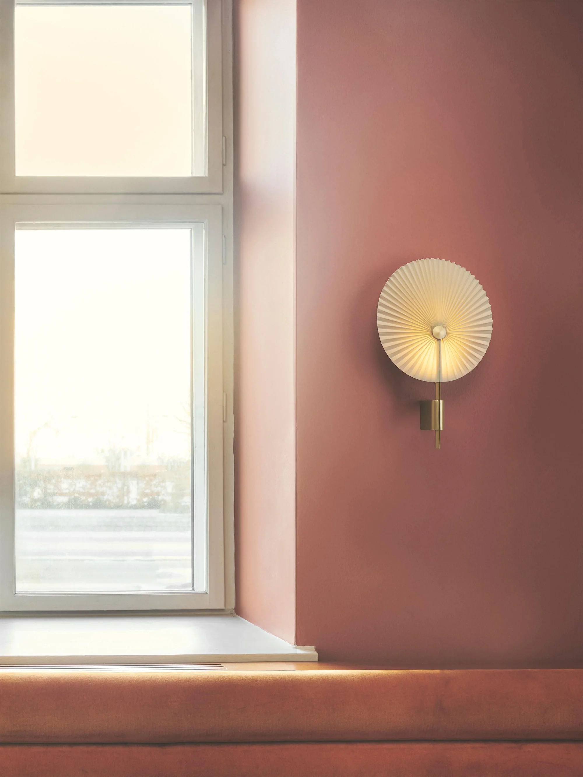 Große dimmbare LED-Wandleuchte Liris