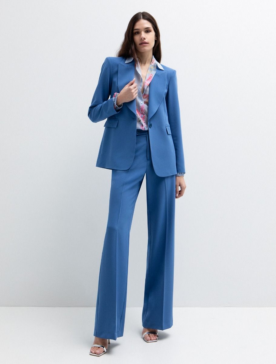 Blazer σε ίσια γραμμή