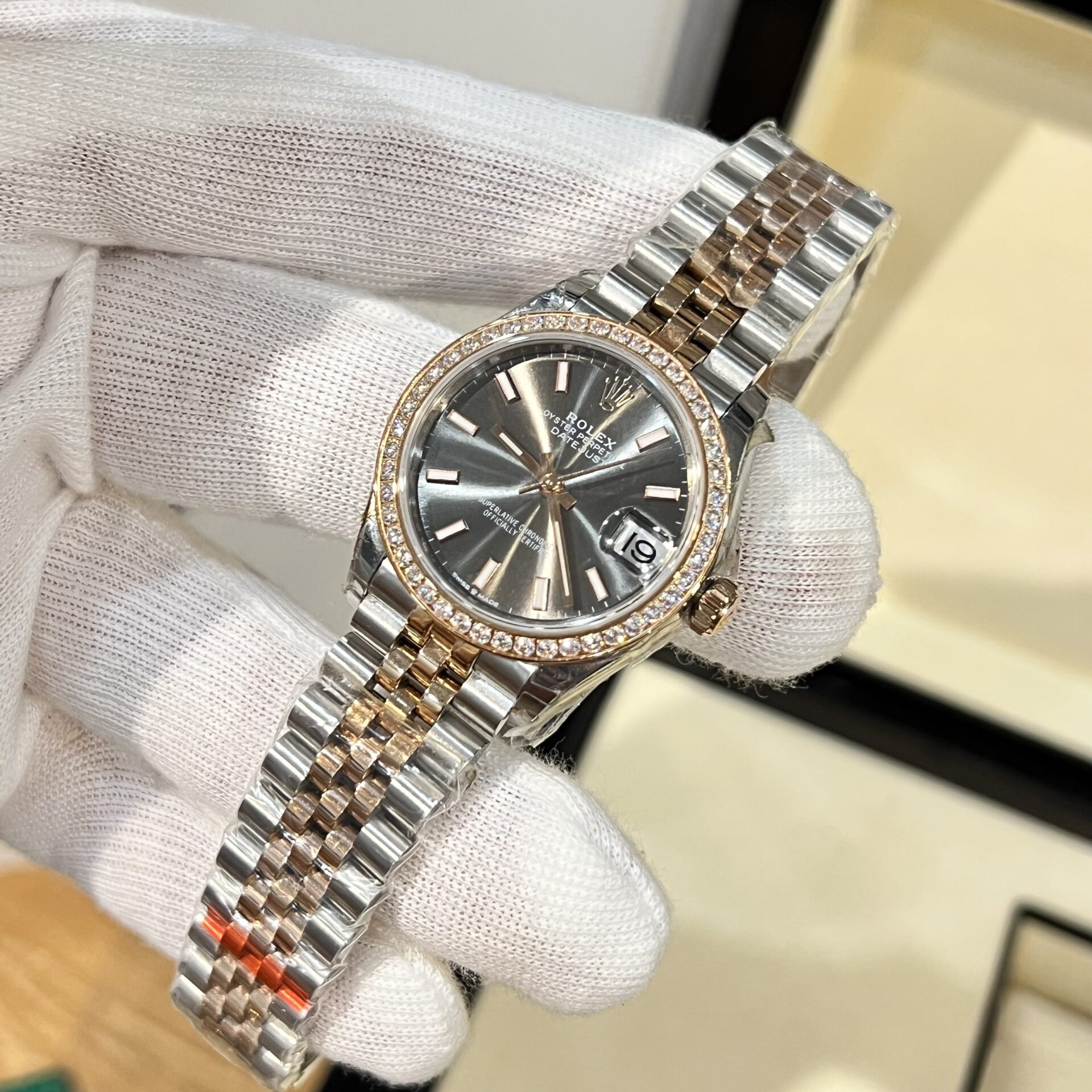 Rolex Datejust SS/RG Plated Grey Dial CZ Diamonds 31mm Jub EWF Replica