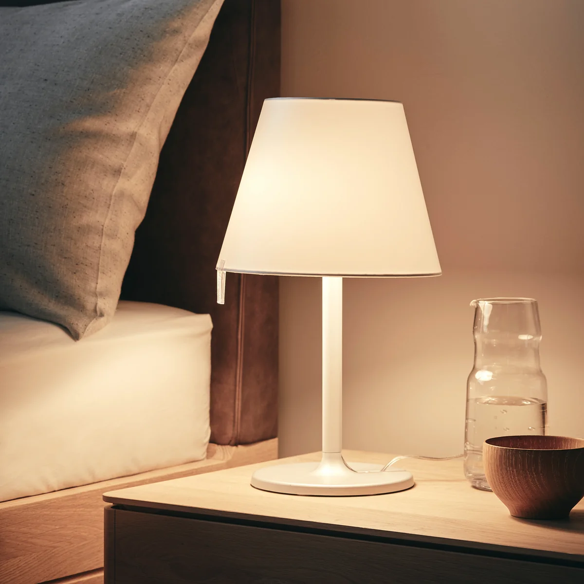 Artemide - Melampo Notte Tischleuchte, aluminiumgrau