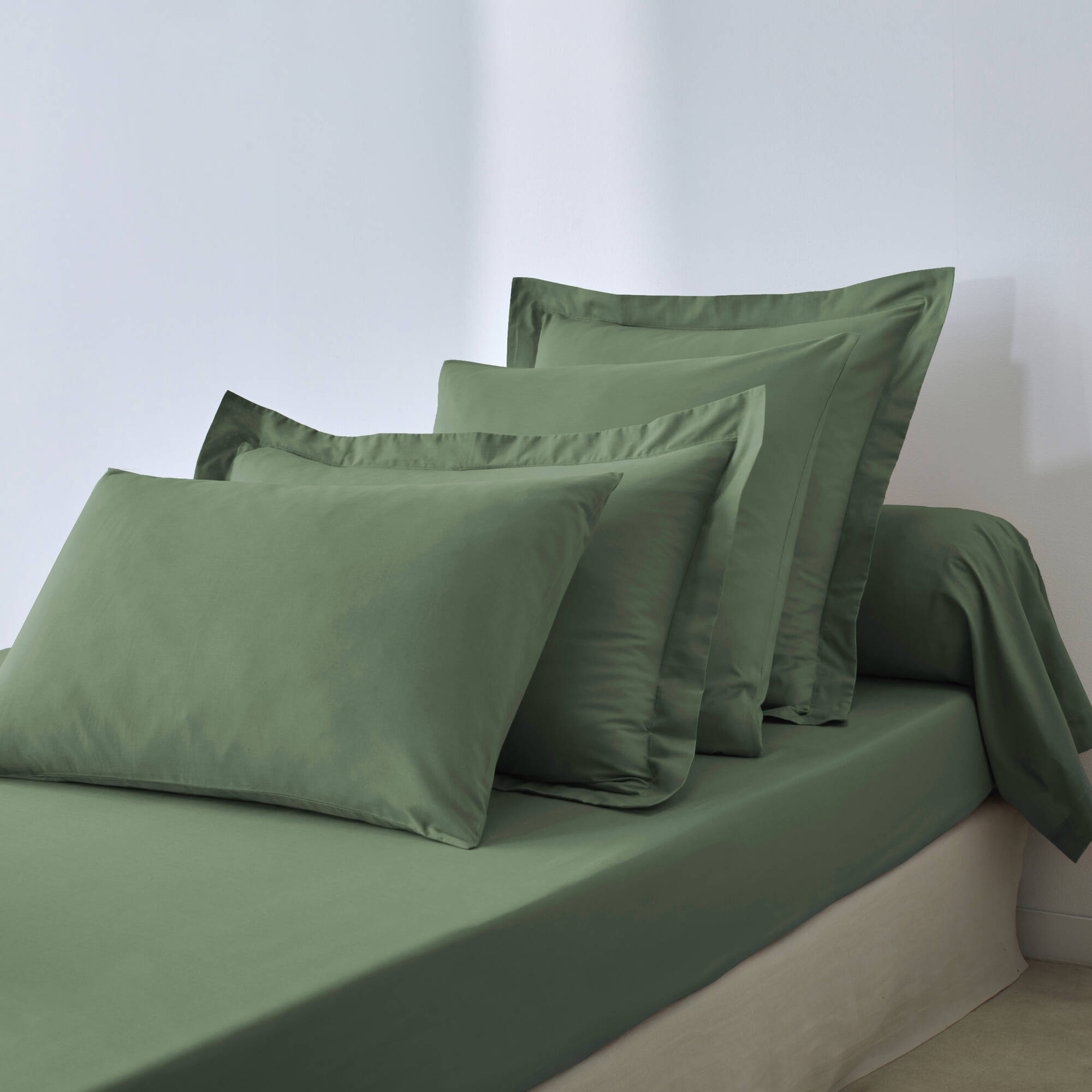 Drap-housse uni polyester - coton bonnet 32 cm