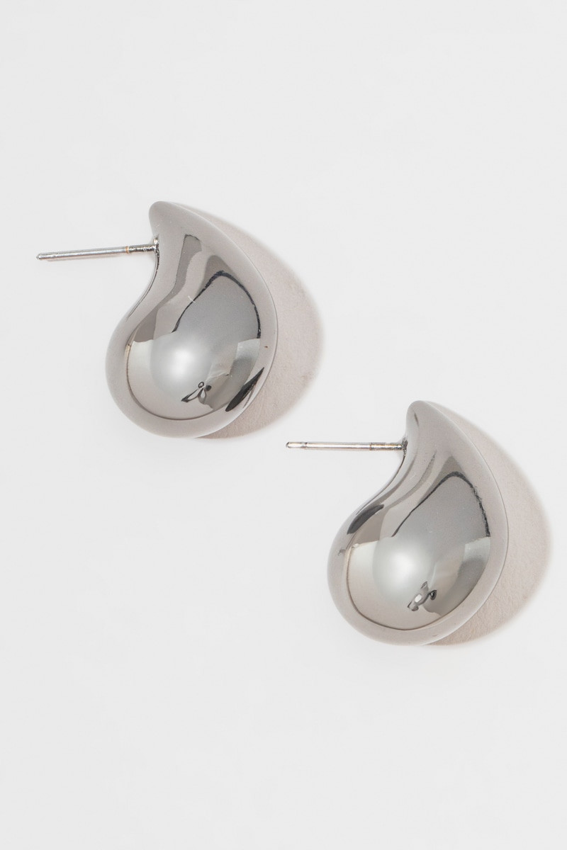 Ann Hematite Teardrop Stud Earrings