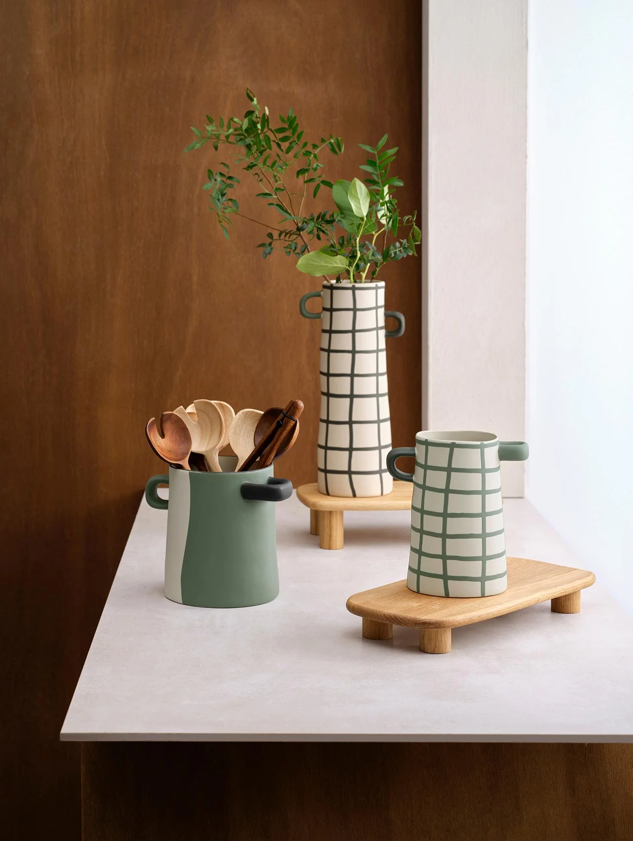 vase, grün gestreift