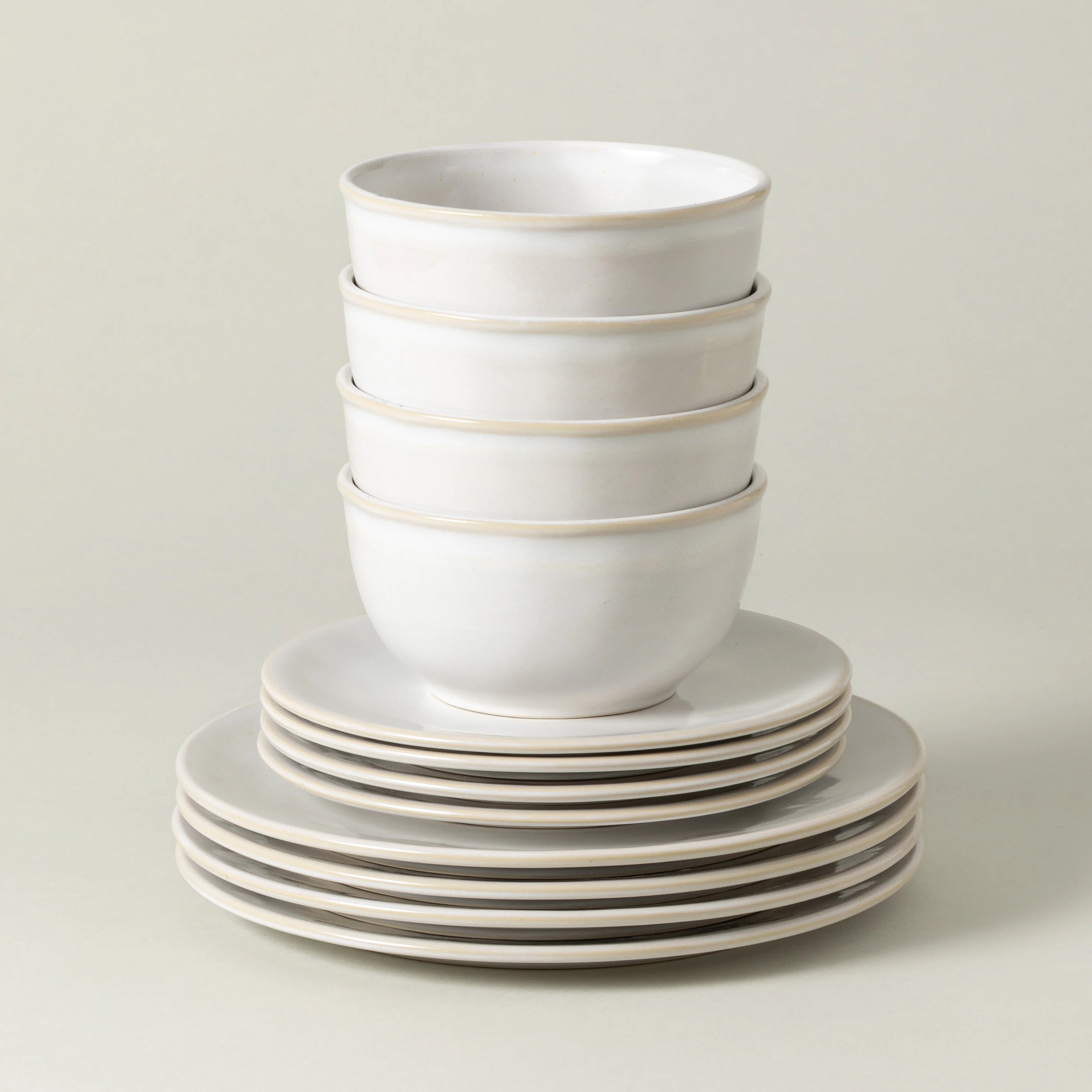 12-Piece Dinnerware Set with Bowl Roda