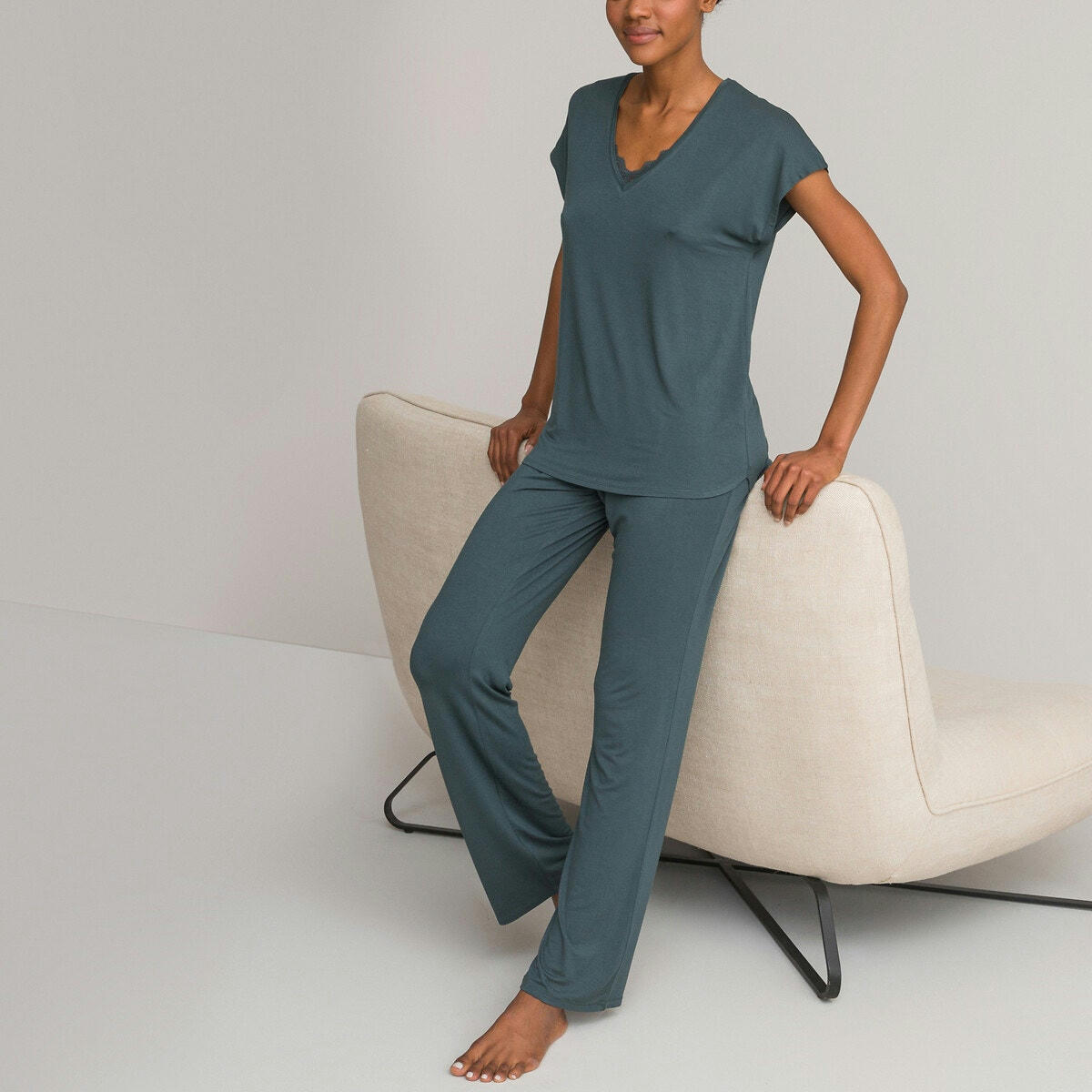Pyjama en maille, détail dentelle