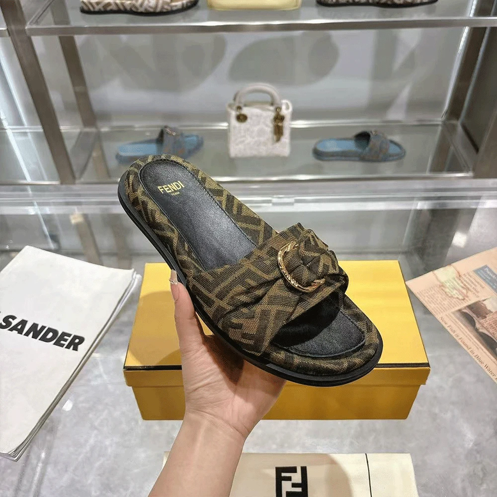 Fendi Feel rown FF jacquard slides